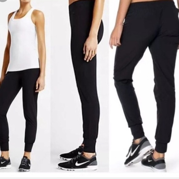 womens slim fit nike joggers